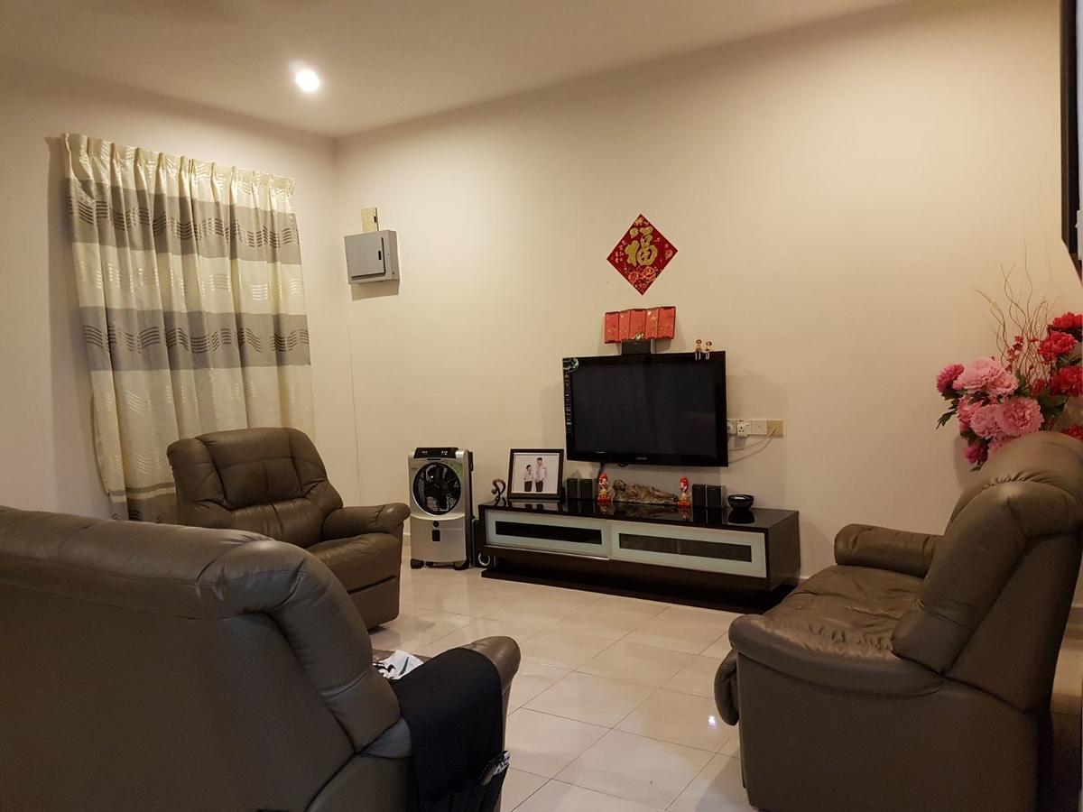 Big Garden Homestay Pantai Remis Kültér fotó
