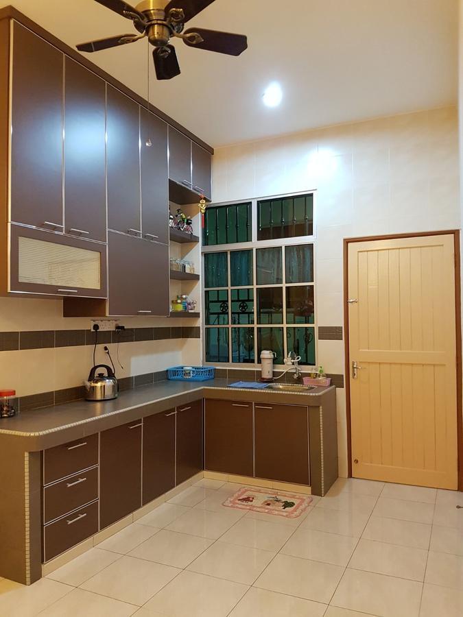 Big Garden Homestay Pantai Remis Kültér fotó